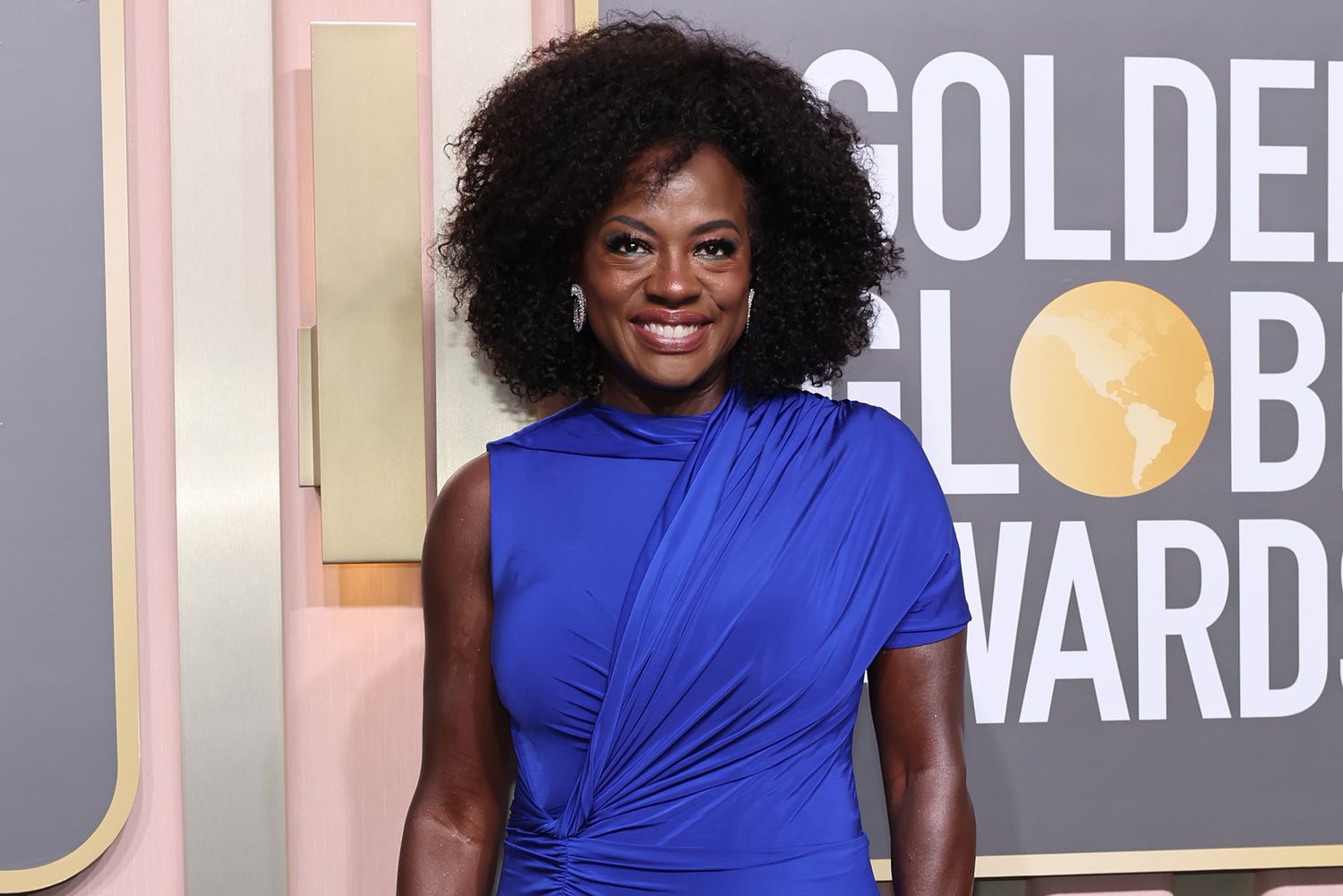 viola-davis-2023-golden-globes-011023-d4adce9a0619424f99c42e2c150e7bd5.jpg